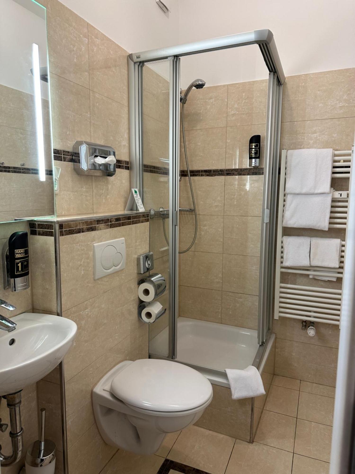 Hotel Expo Frankfurt City Centre Франкфурт-на-Майне Экстерьер фото